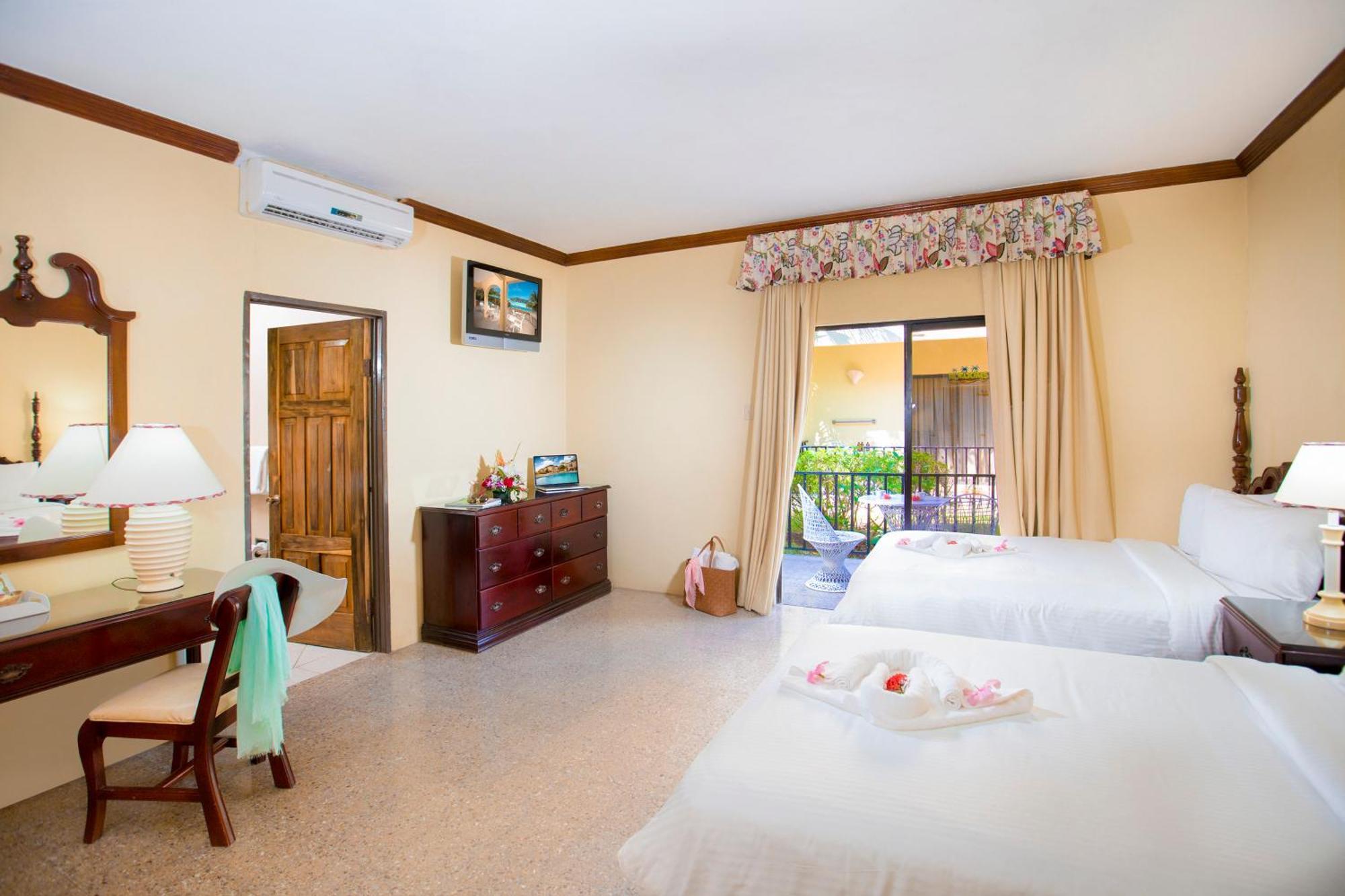 Rooms On The Beach Негрил Экстерьер фото