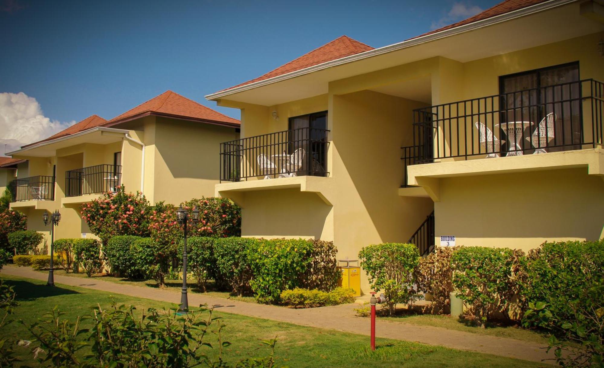 Rooms On The Beach Негрил Экстерьер фото